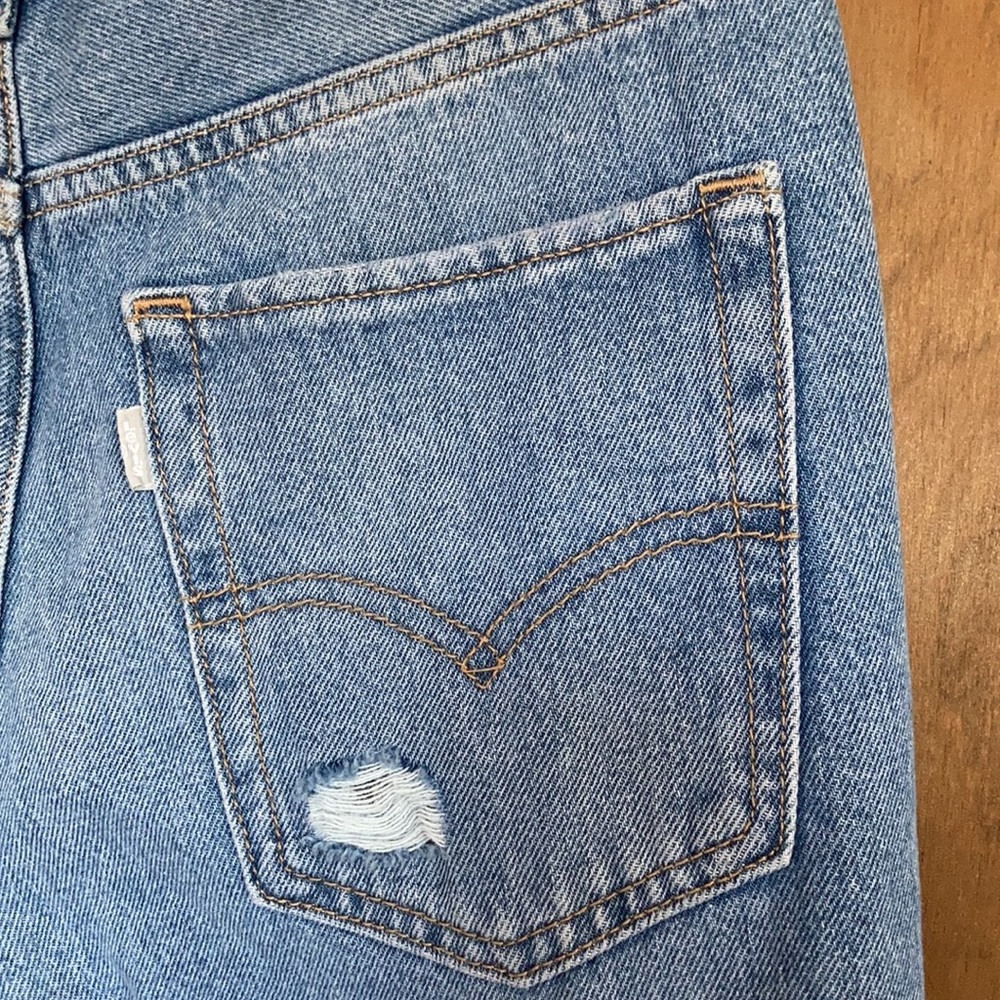 Relisted Levi’s 94’ baggy jean distressed midrise straight leg jean denim 28 - Picture 10 of 17